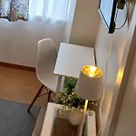 Balcony With View Graca Free Parking Appartement