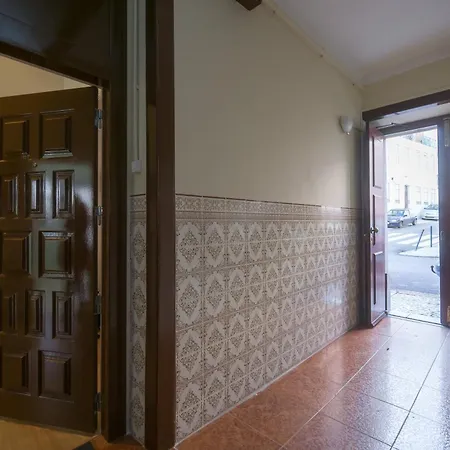 27 A Graca Cozy With Balcony And Free Parking Apartment *