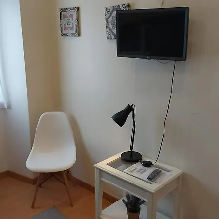 27 A Graca Cozy With Balcony And Free Parking * Lisbon