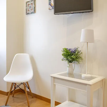 Daire 27 A Graca, Free Private Parking And Balcony *