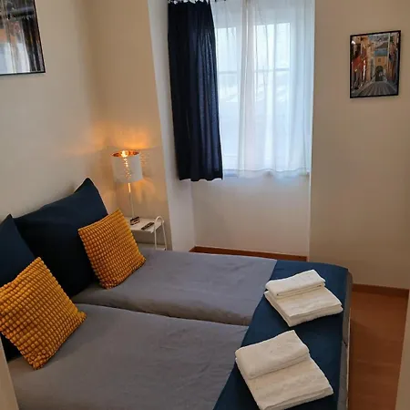 Balcony With View Graca Free Parking Апартаменты Лиссабон