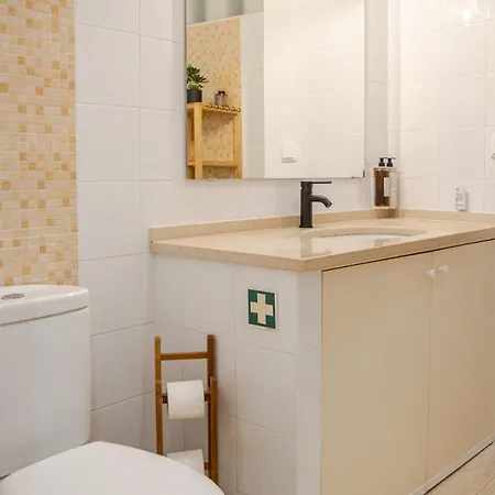 Balcony With View Graca Free Parking * Lissabon