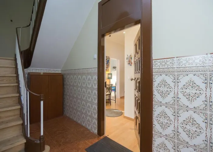 Balcony With View Graca Free Parking شقة *