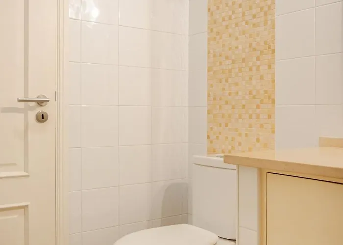 Balcony With View Graca Free Parking شقة *